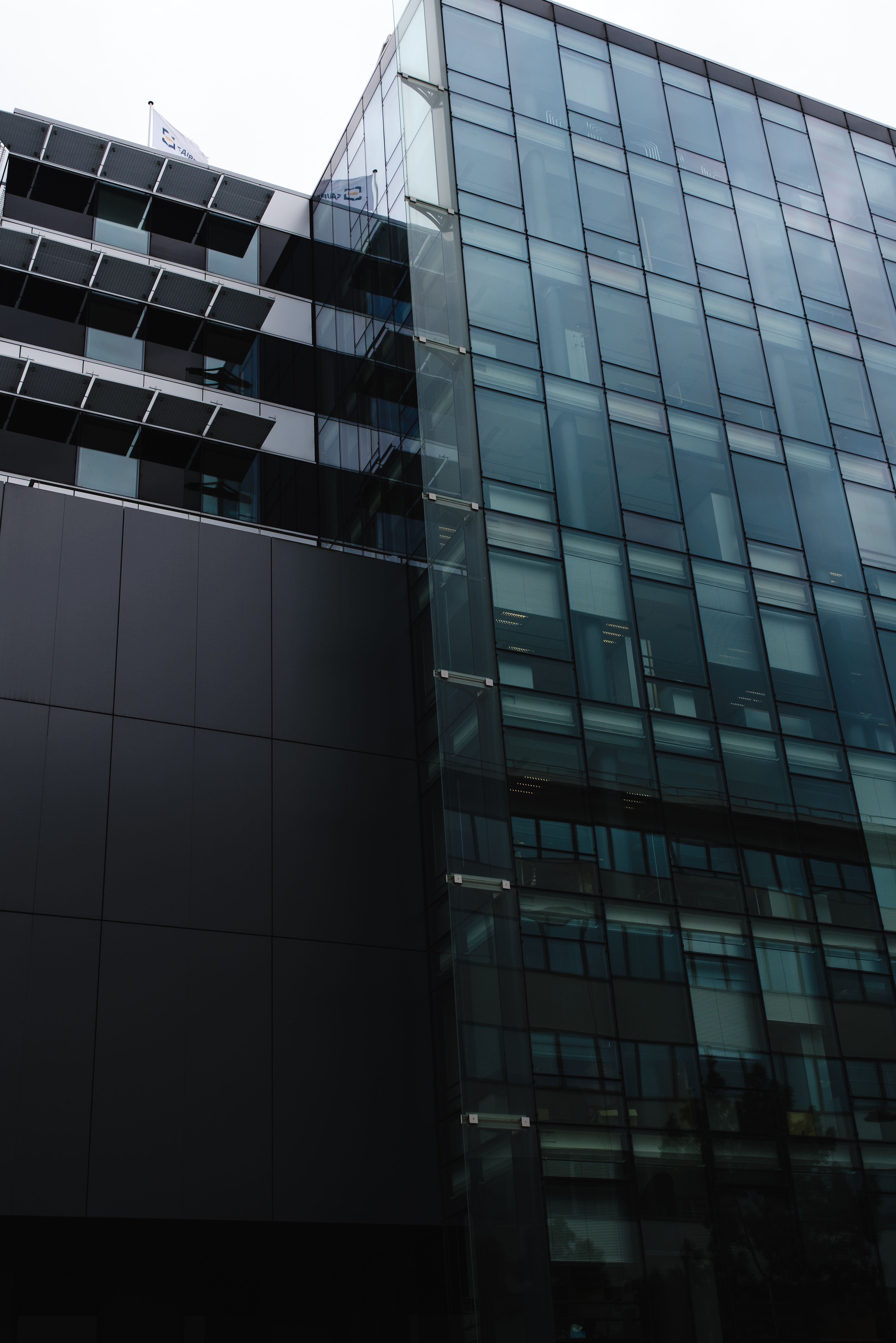 Commercial Lets. Photo by Mathias Reding on Pexels